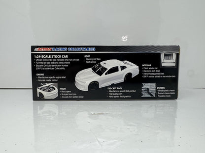 Lionel NASCAR William Byron #24 Liberty University 2018 Chev Camaro 1:24 Diecast