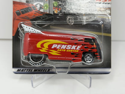 Hot Wheels Penske Auto Center Volkswagen Bus 1:64 Diecast Red