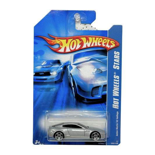 Hot Wheels Stars Aston Martin V8 Vantage 1:64 Diecast Silver V2