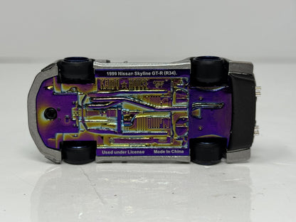 Kaido House Mini GT Nissan Skyline GT-R (R34) Kaido Works Shinjuku 1:64 Diecast