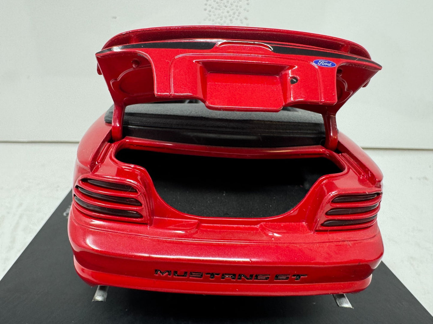 Eagle’s Race 1994 Ford Mustang GT "Graphic" 1:18 Diecast