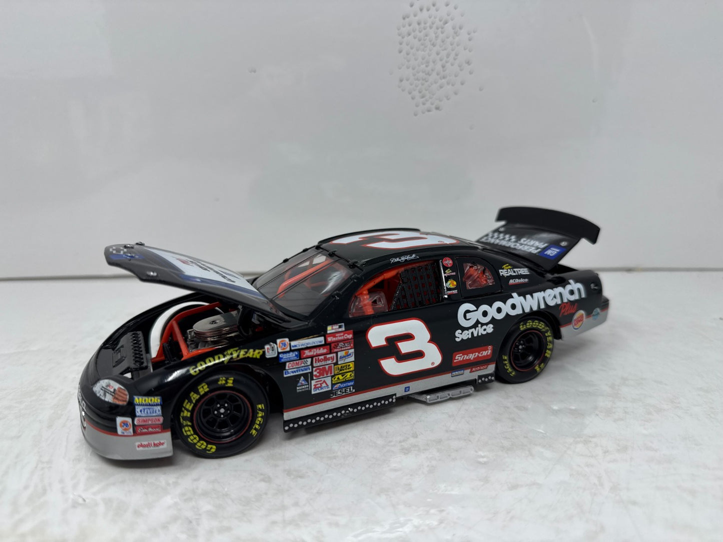 Action Nascar #3 Dale Earnhardt  GM Goodwrench 1999 Monte Carlo 1:24 Diecast