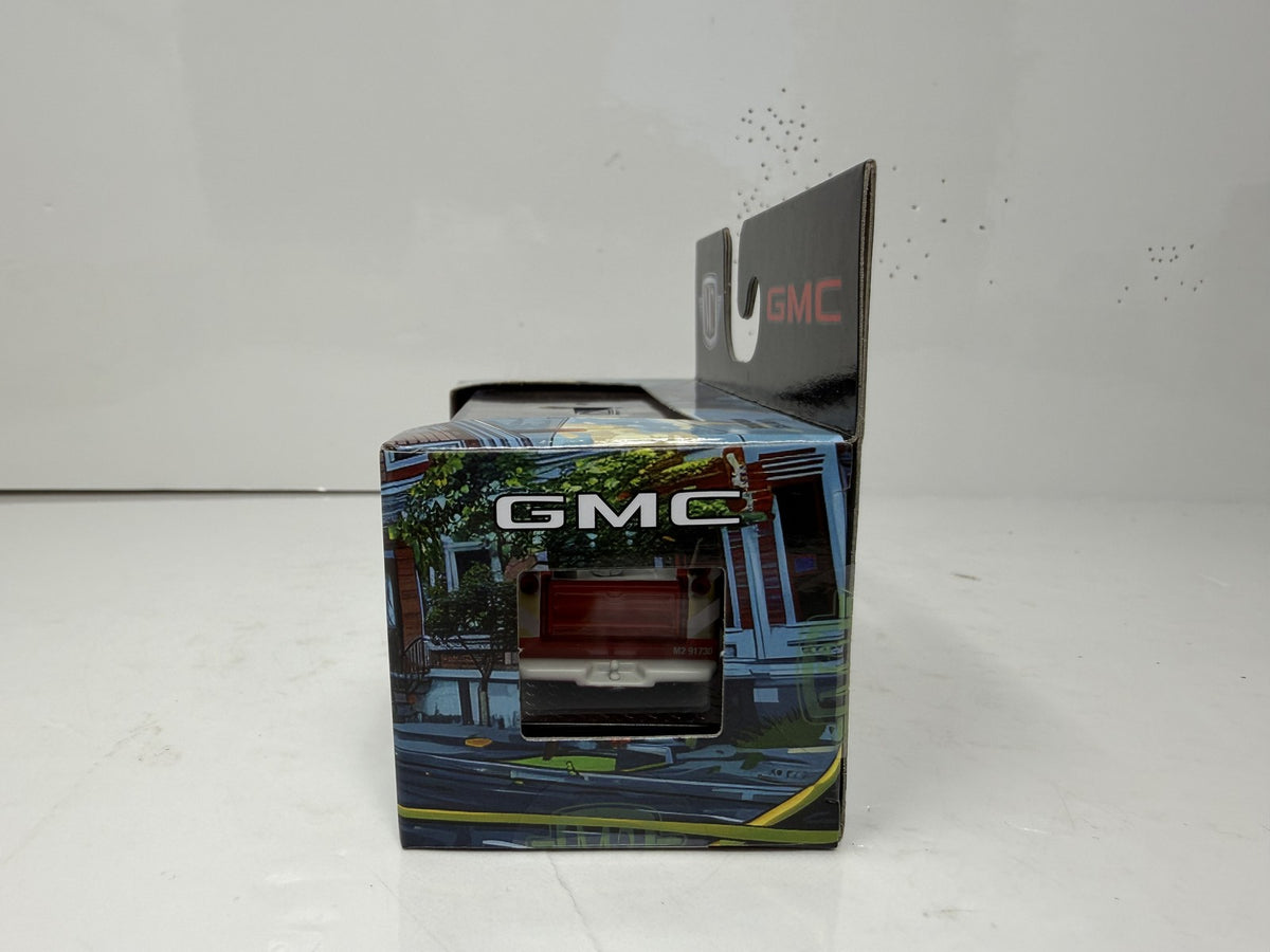 M2 Machines Fire & Rescue 1975 GMC Sierra Grande 15 1:64 Diecast