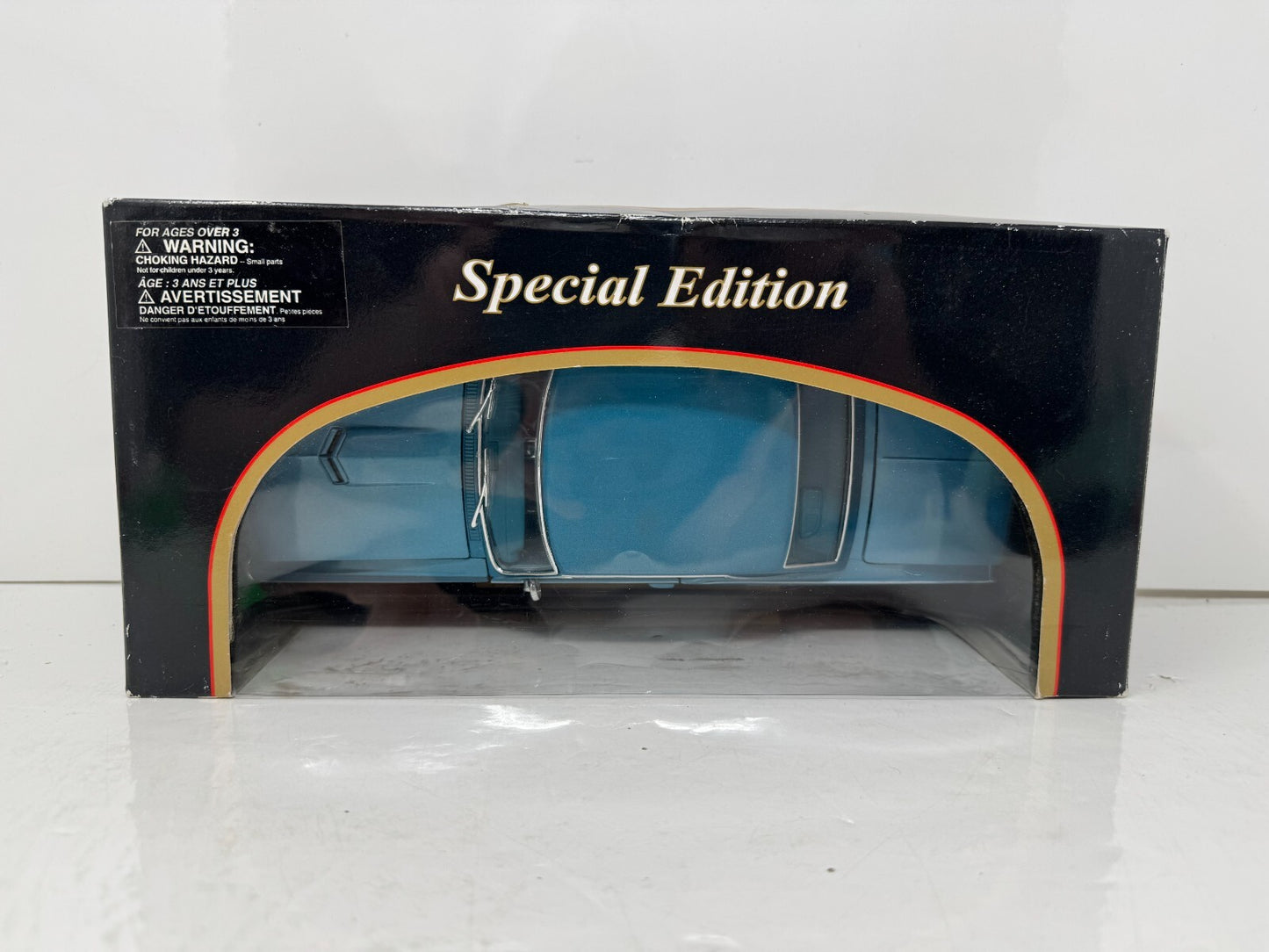 Maisto 1965 Pontiac GTO Hurst Edition Special Edition 1:18 Diecast