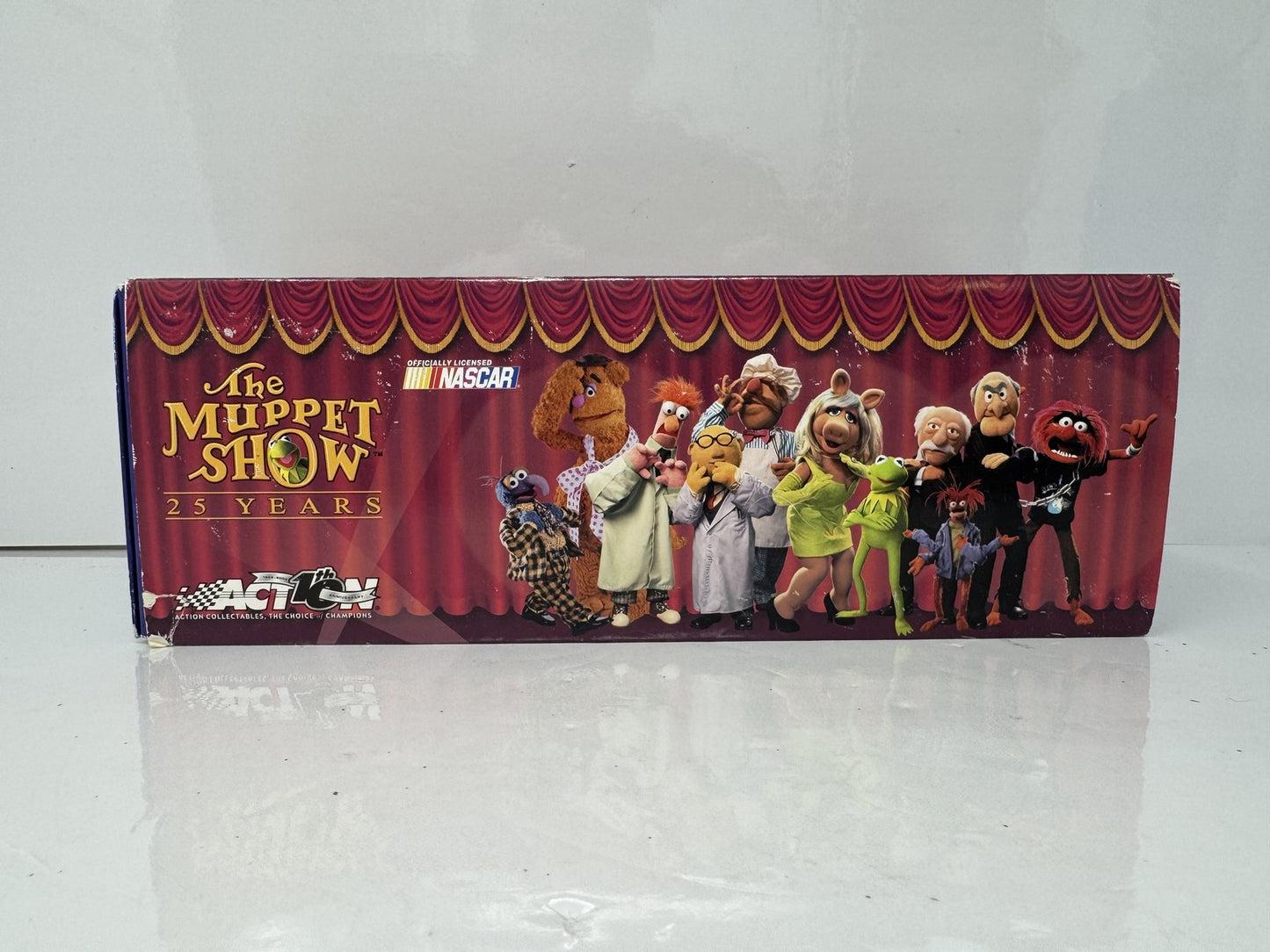 Action Nascar The Muppet Show Anniversary Car 2002 Dodge Intrepid 1:24 Diecast
