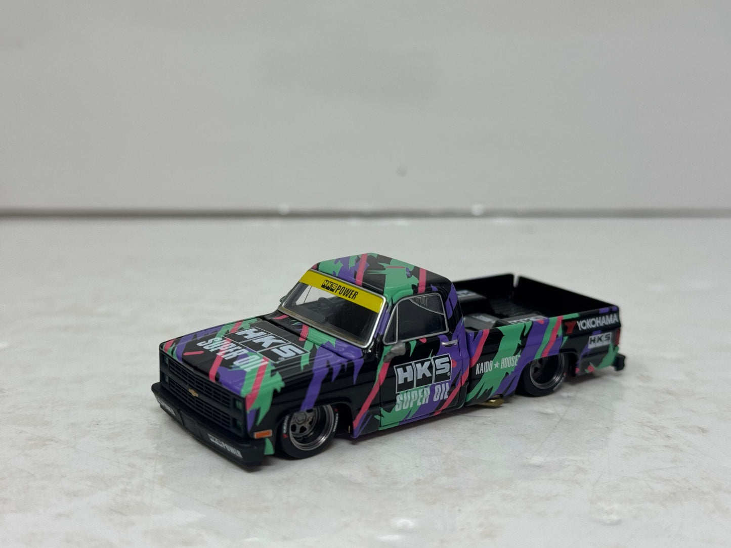 Kaido House Mini GT Chevrolet Silverado Kaido HKS V1 1:64 Diecast