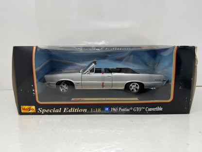 Maisto 1965 Pontiac GTO Convertible Special Edition 1:18 Diecast