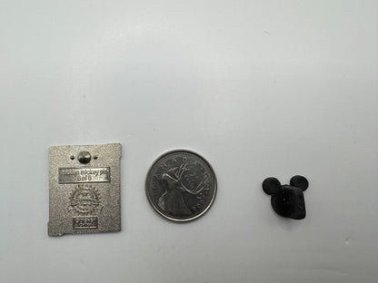 DLR Disney Daisy Pagoda Japan World Snapshots Hidden Mickey Trading Pin DC2S10