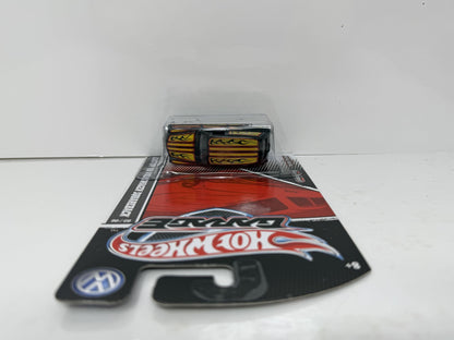 Hot Wheels Garage Custom 1969 Volkswagen Squareback 1:64 Diecast