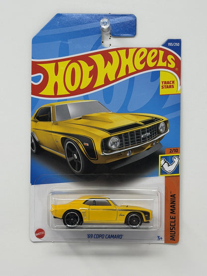 Hot Wheels Muscle Mania 1969 Chevrolet COPO Camaro 1:64 Diecast Yellow