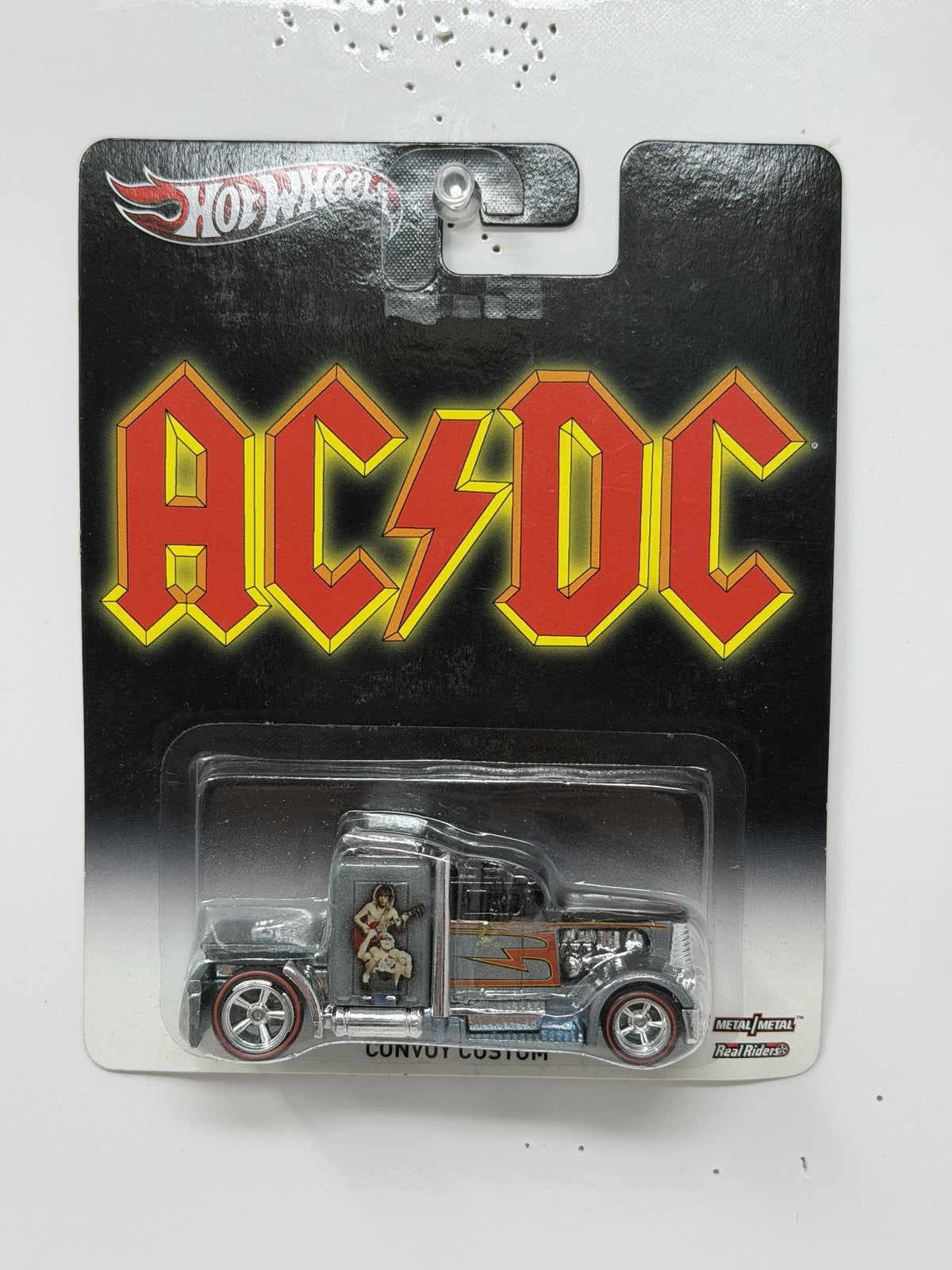 Hot Wheels AC/DC Convoy Custom 1:64 Diecast Real Riders