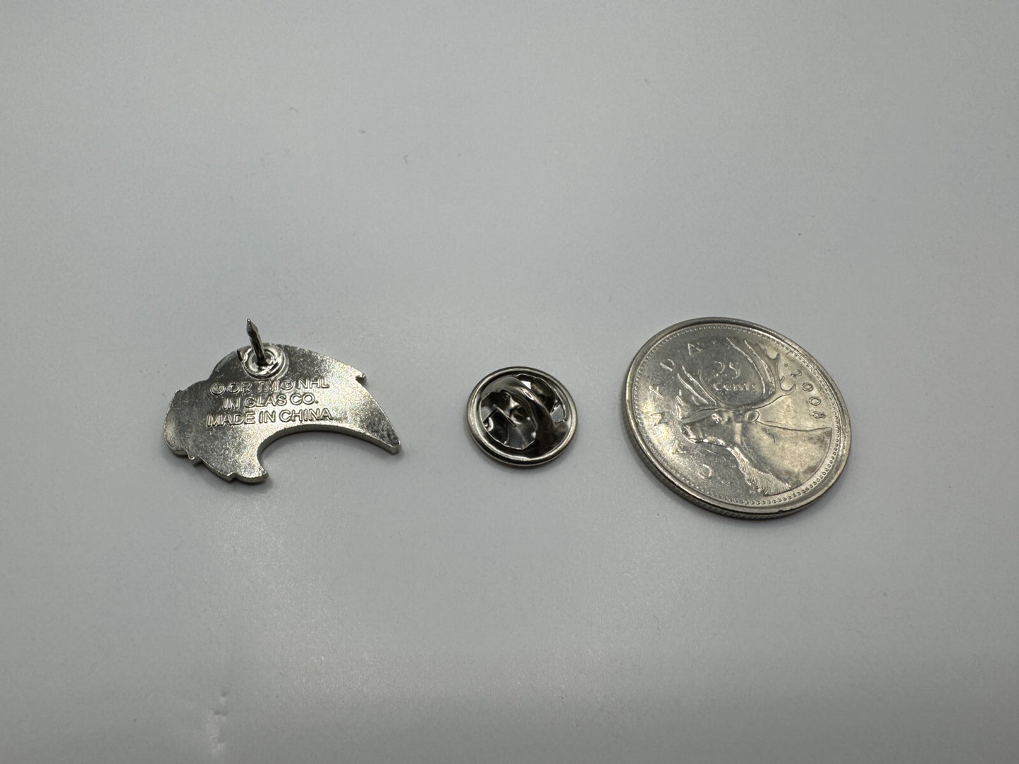 Buffalo Sabres NHL Hockey Team Logo Lapel Pin UDT1
