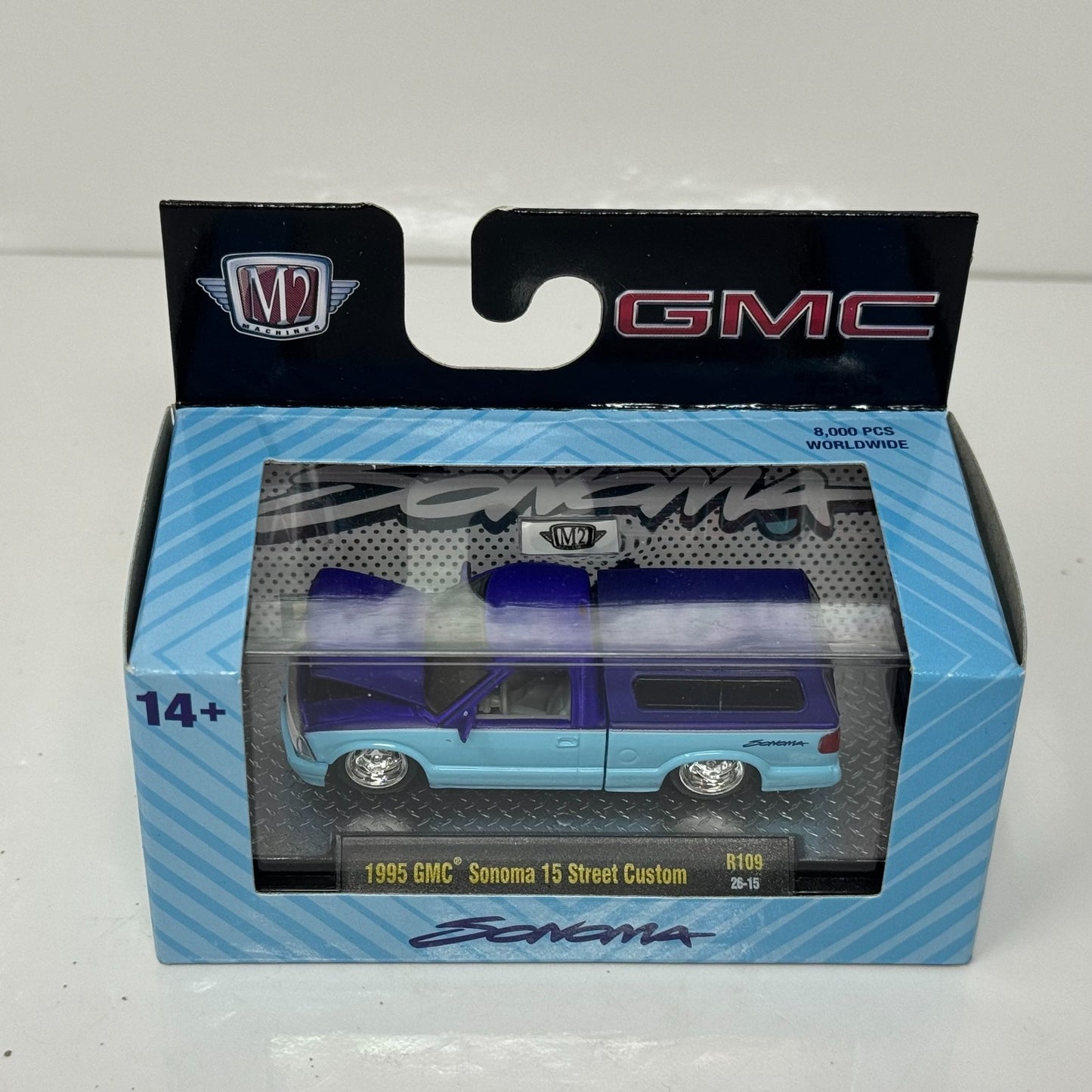M2 Machines 1995 GMC Sonoma 15 Street Custom 1:64 Diecast
