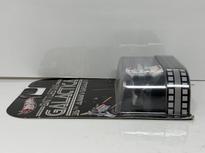 Hot Wheels Retro Entertainment Battlestar Galactica Colonial Viper 1:64 Diecast