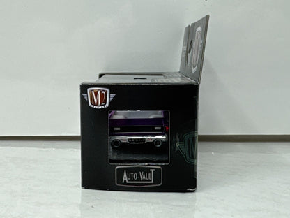 M2 Machines 1970 Chevrolet El Camino Auto-Vault Flames 1:64 Diecast