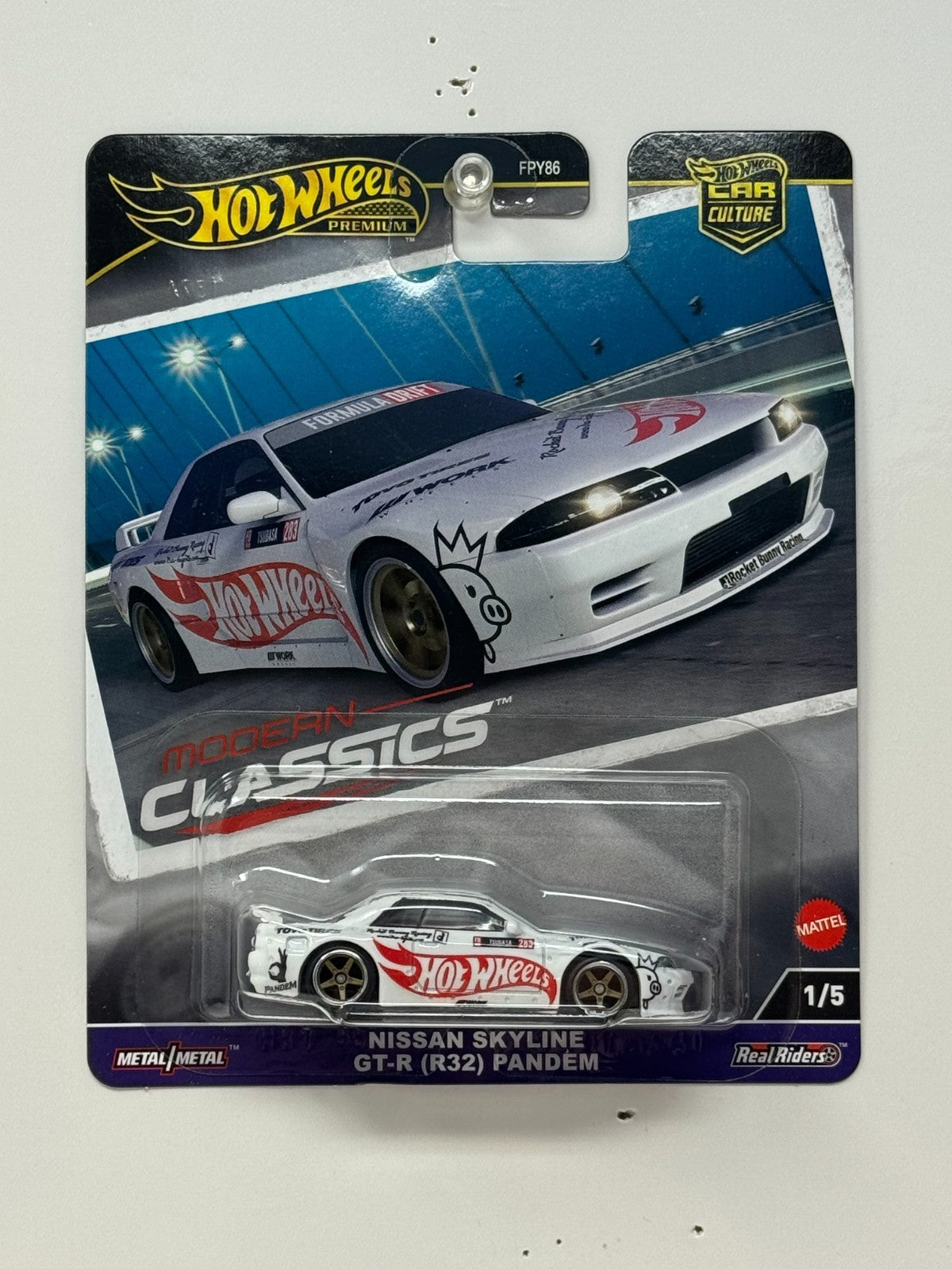 Hot Wheels Premium Modern Classics Nissan Skyline GT-R (R32) Pandem 1:64 Diecast
