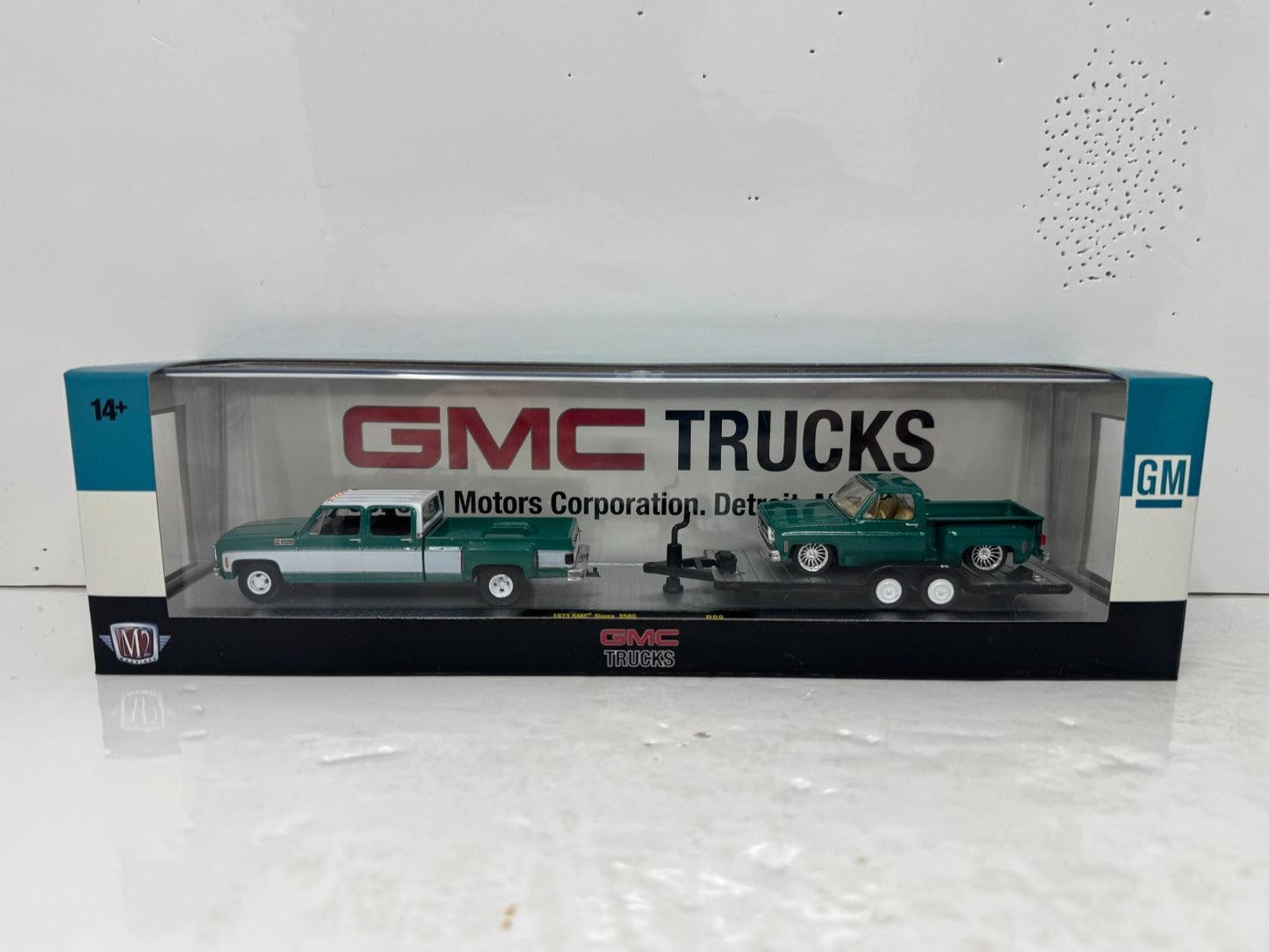M2 Machines 1973 GMC Sierra 3500 & 1976 GMC Sierra Grande 15 1:64 Diecast