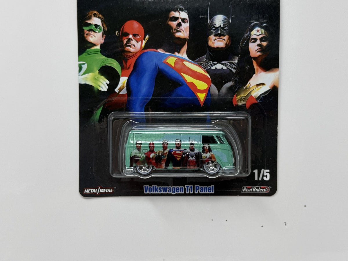Hot Wheels DC Comics Volkswagen T1 Panel 1:64 Diecast Real Riders
