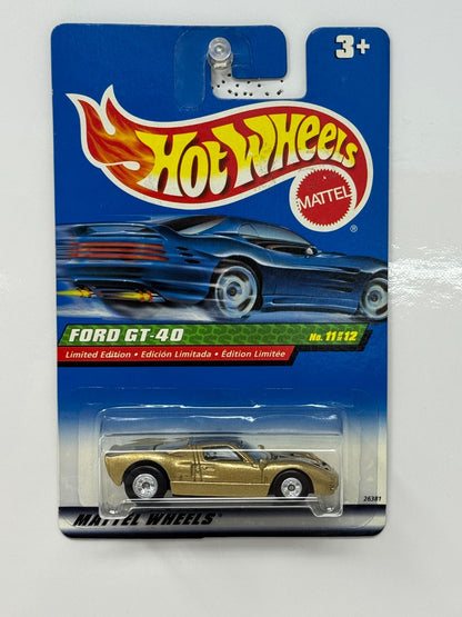 Hot Wheels T-Hunt Ford GT-40 1:64 Diecast Real Riders