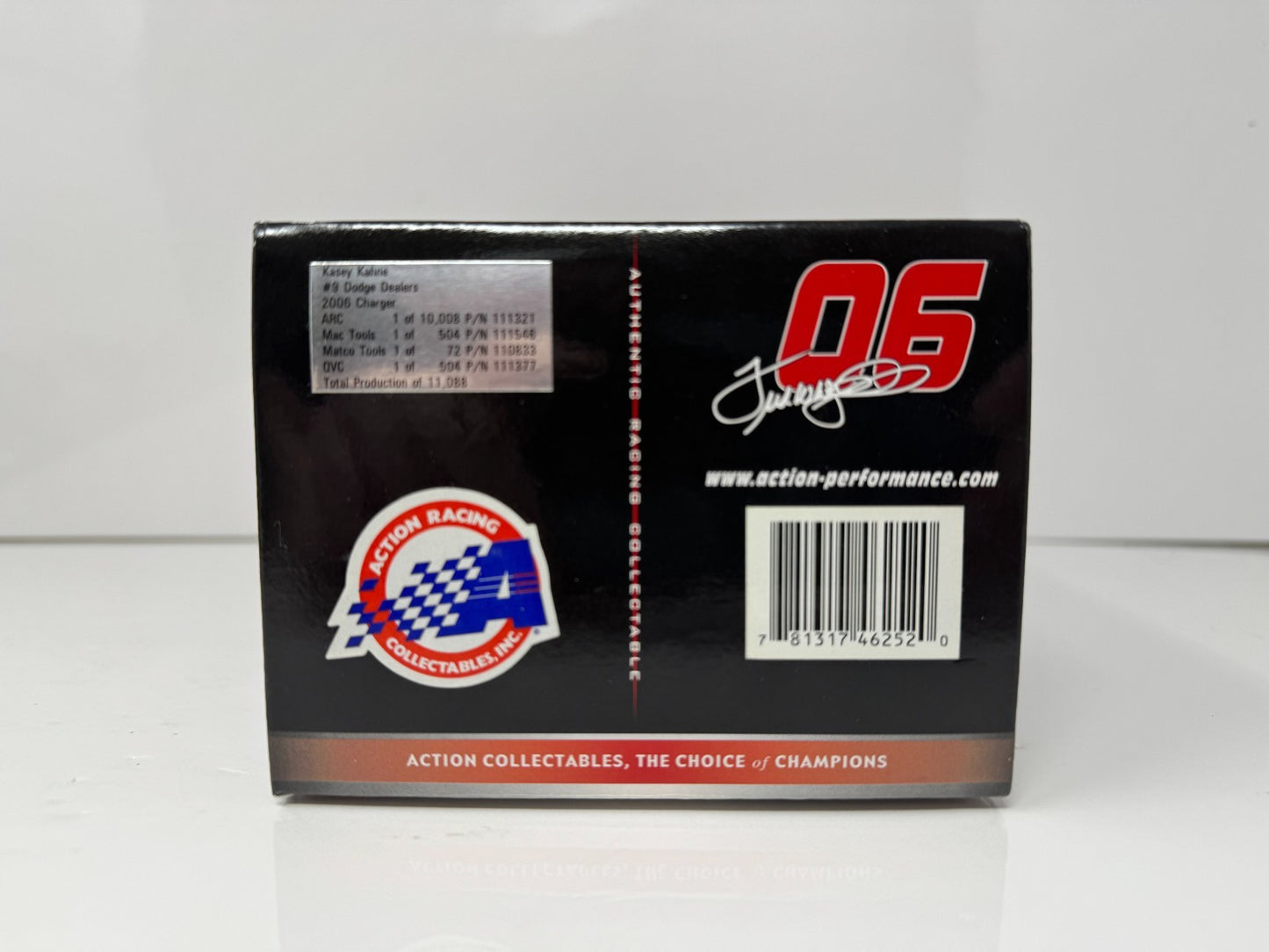 Action NASCAR Kasey Kahne #9 Dodge Dealers 2006 Dodge Charger 1:24 Diecast