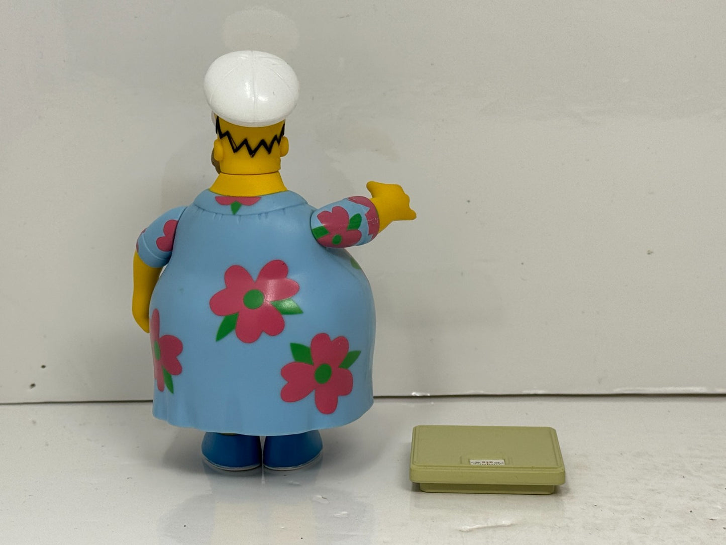 Simpsons World of Springfield Muumuu Homer and Kitchen Set Playmates Diorama