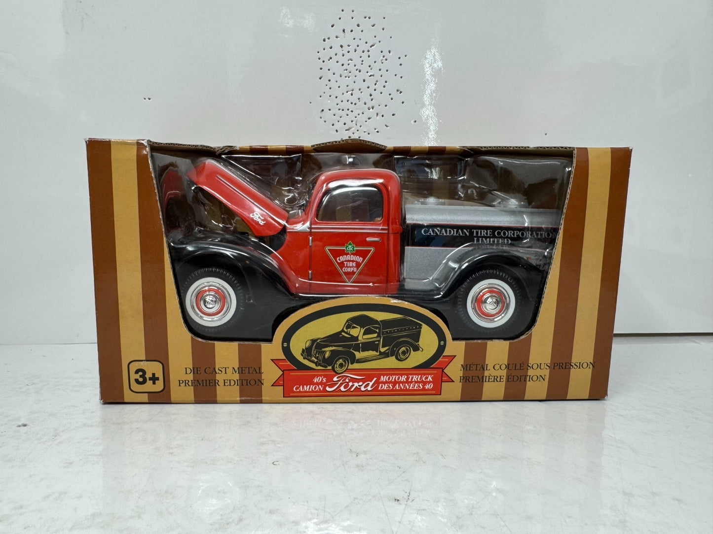Golden Wheel Canadian Tire '40's Ford Motor Truck 1:24 Diecast