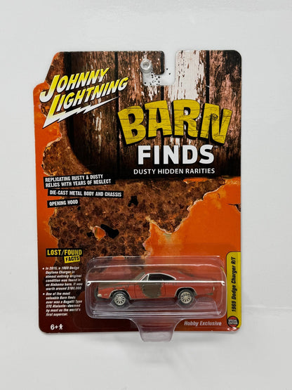 Johnny Lightning Barn Finds 1969 Dodge Charger RT 1:64 Diecast
