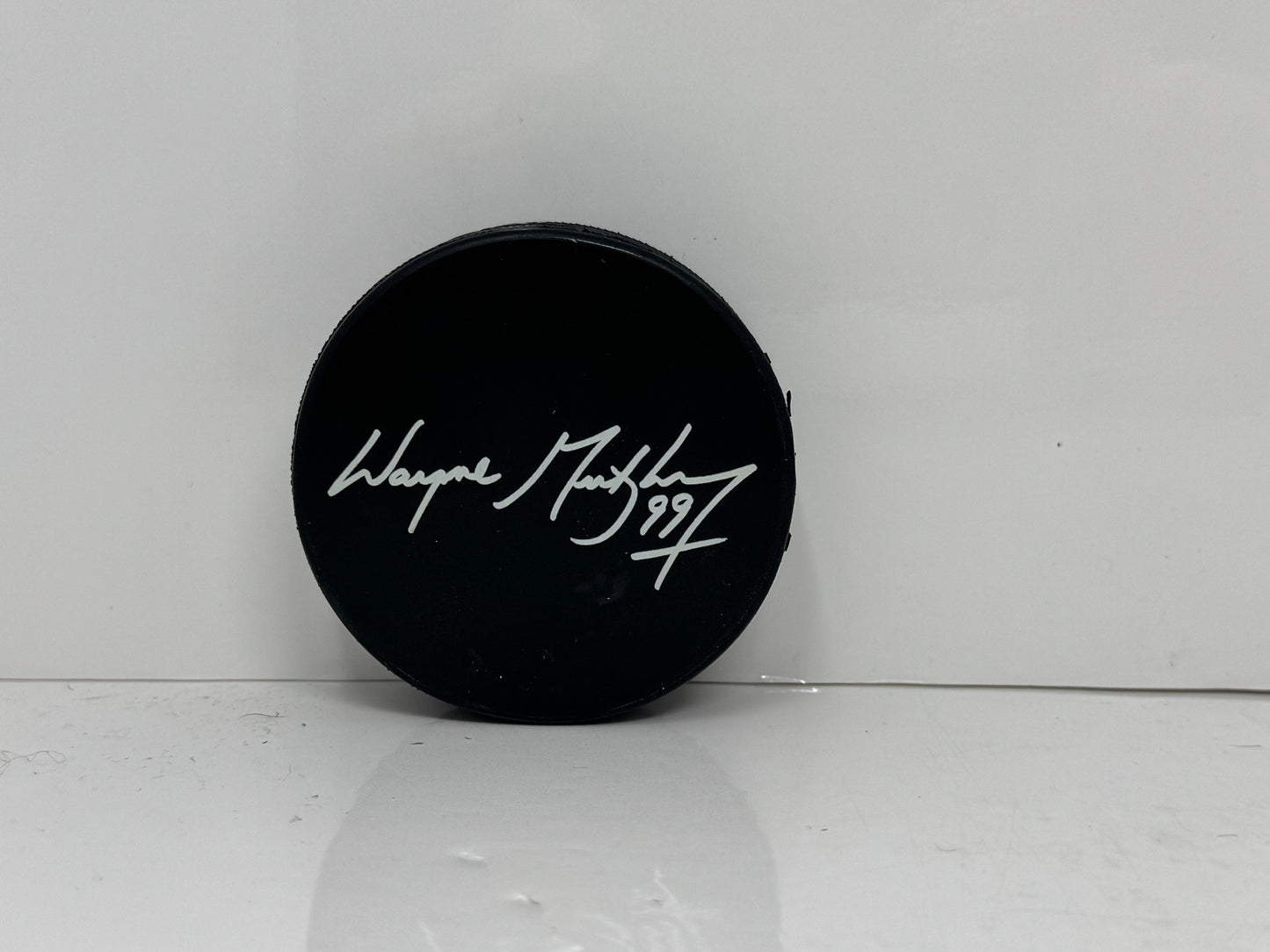 Wayne Gretzky Estates No.99 Collectible Hockey Puck