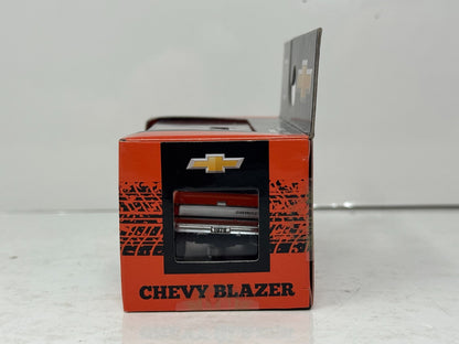 M2 Machines 1974 Chevrolet K5 Blazer 4x4 1:64 Diecast