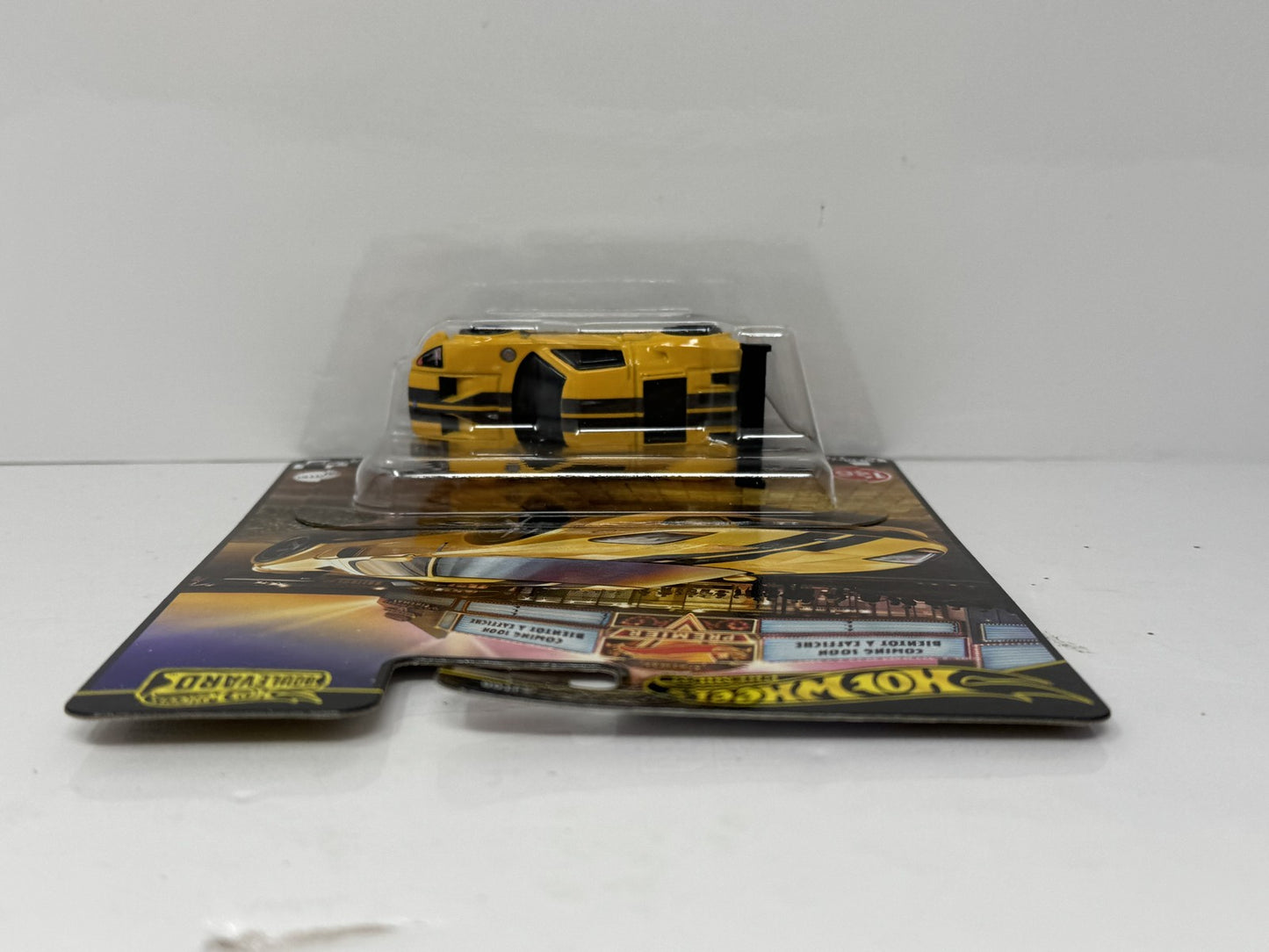 Hot Wheels Premium Boulevard #136 Ford GT 1:64 Diecast Yellow