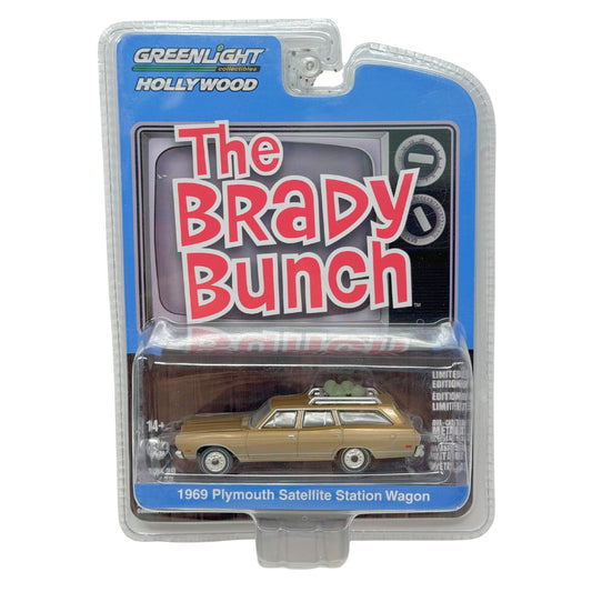 Greenlight 1969 Plymouth Satellite Station Wagon The Brady Bunch 1:64 Diecast