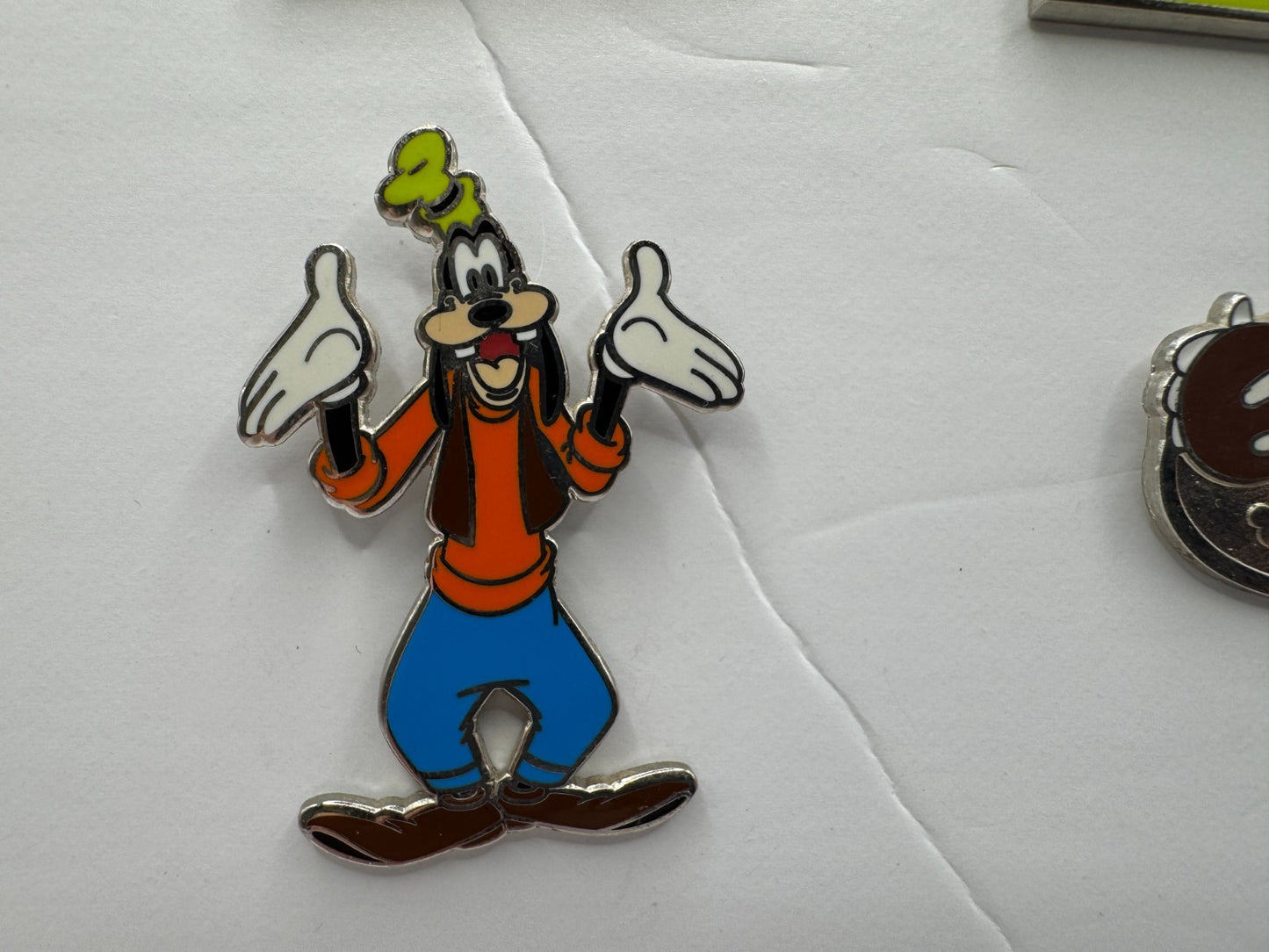 Disney Movie Club Goofy Trading Pin DC2S8