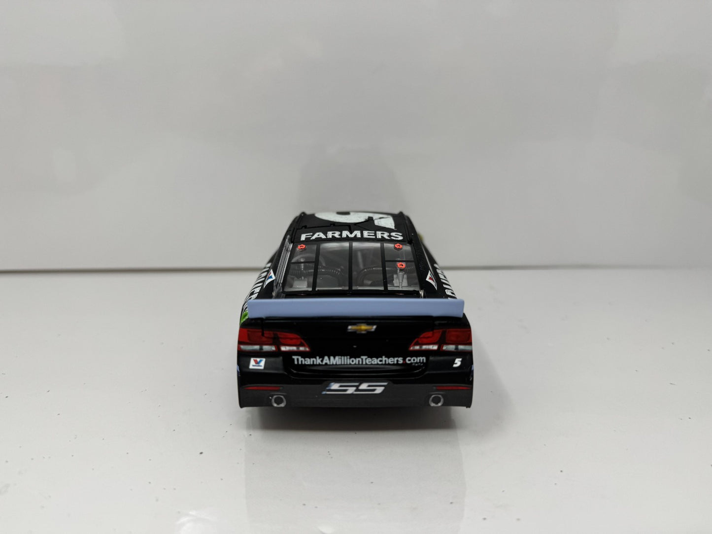 Lionel NASCAR Kasey Kahne #5 Farmers Thank A Million Teachers 2014 1:24 Diecast