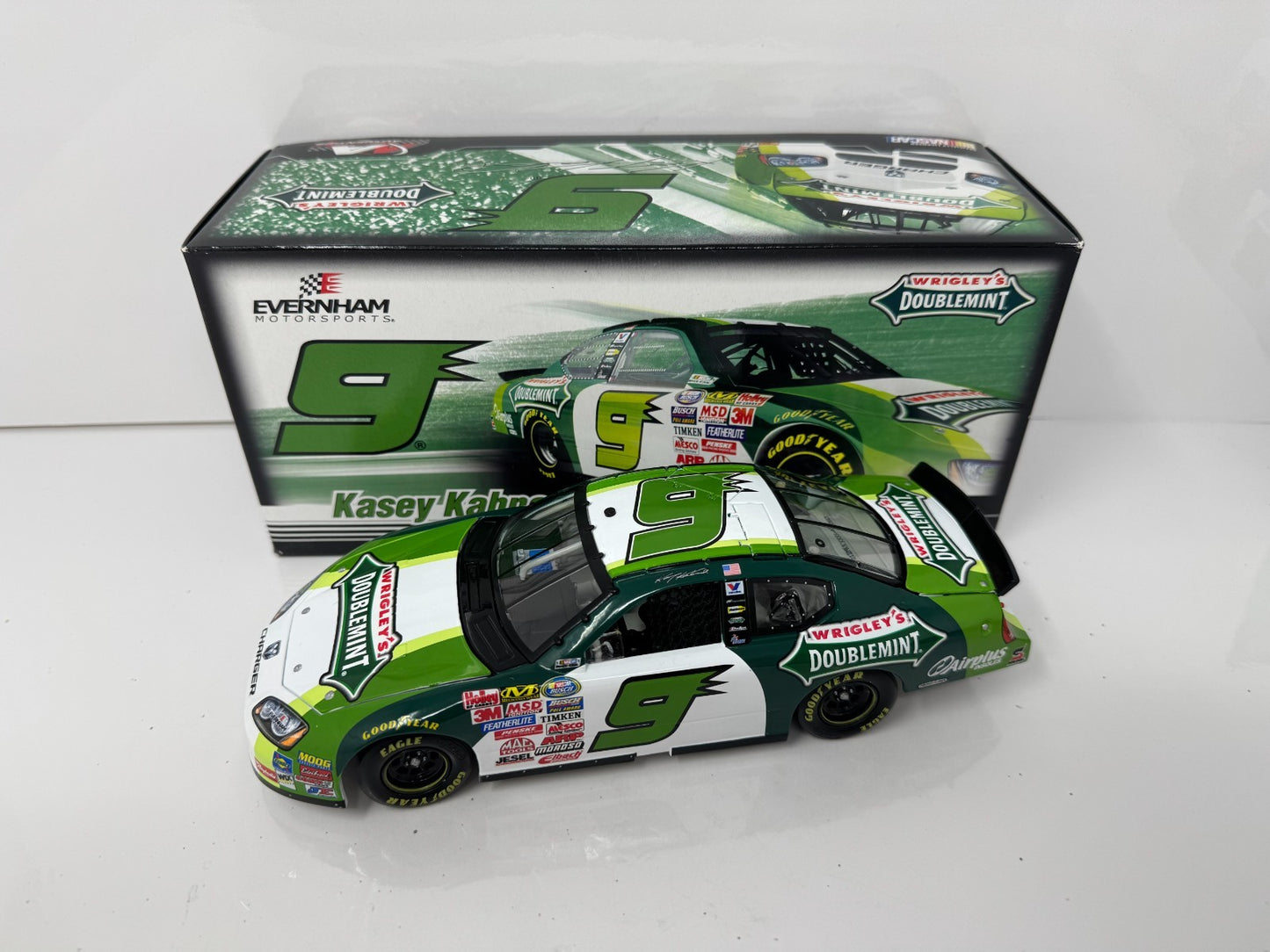 Motorsports Authentics NASCAR Kasey Kahne #9 Doublemint '07 Charger 1:24 Diecast