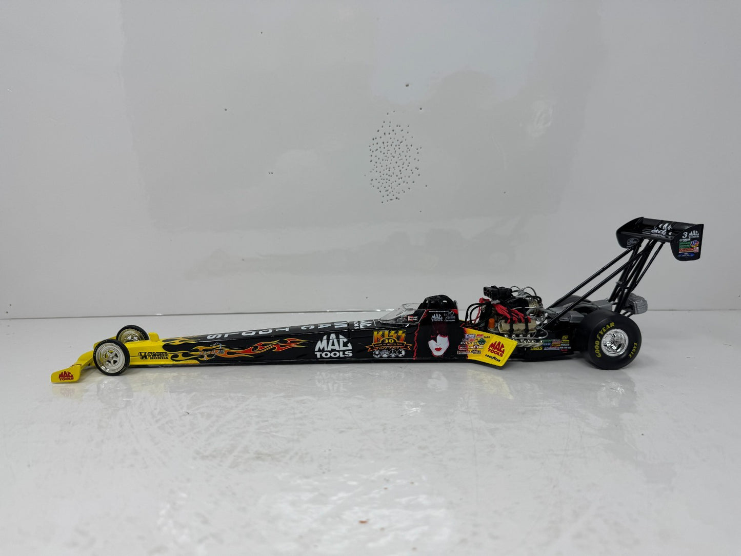 Action NHRA Doug Kalitta Kiss 30th Anniversary Top Fuel Dragster 1:24 Diecast