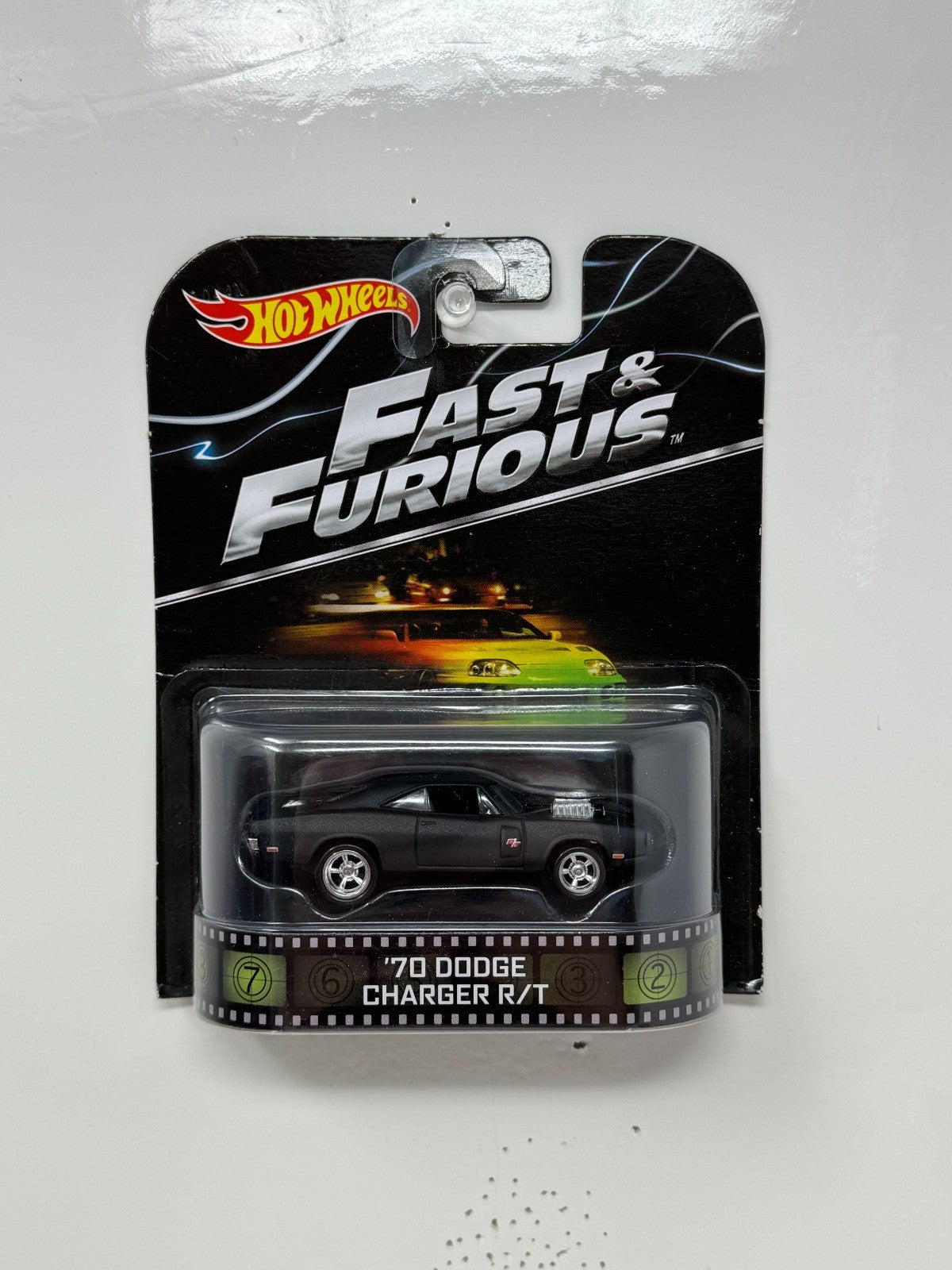 Hot Wheels Retro Entertainment 1970 Dodge Charger RT Fast & Furious 1:64 Diecast