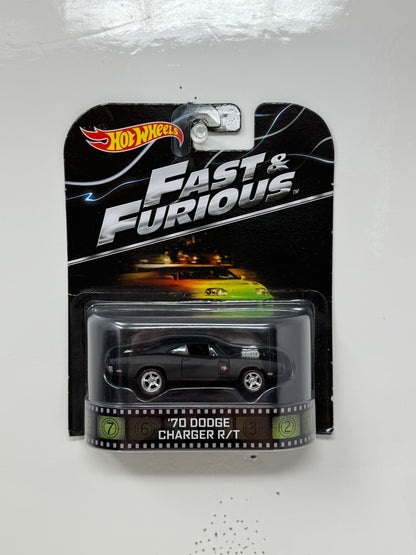 Hot Wheels Retro Entertainment 1970 Dodge Charger RT Fast & Furious 1:64 Diecast