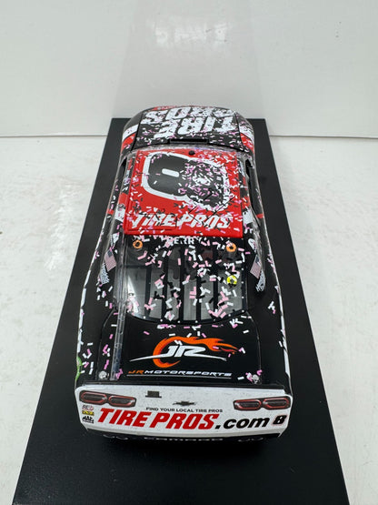 Lionel Racing Nascar #8 Josh Berry 2022 Chevy Camaro 1:24 Diecast Raced Version AUTO