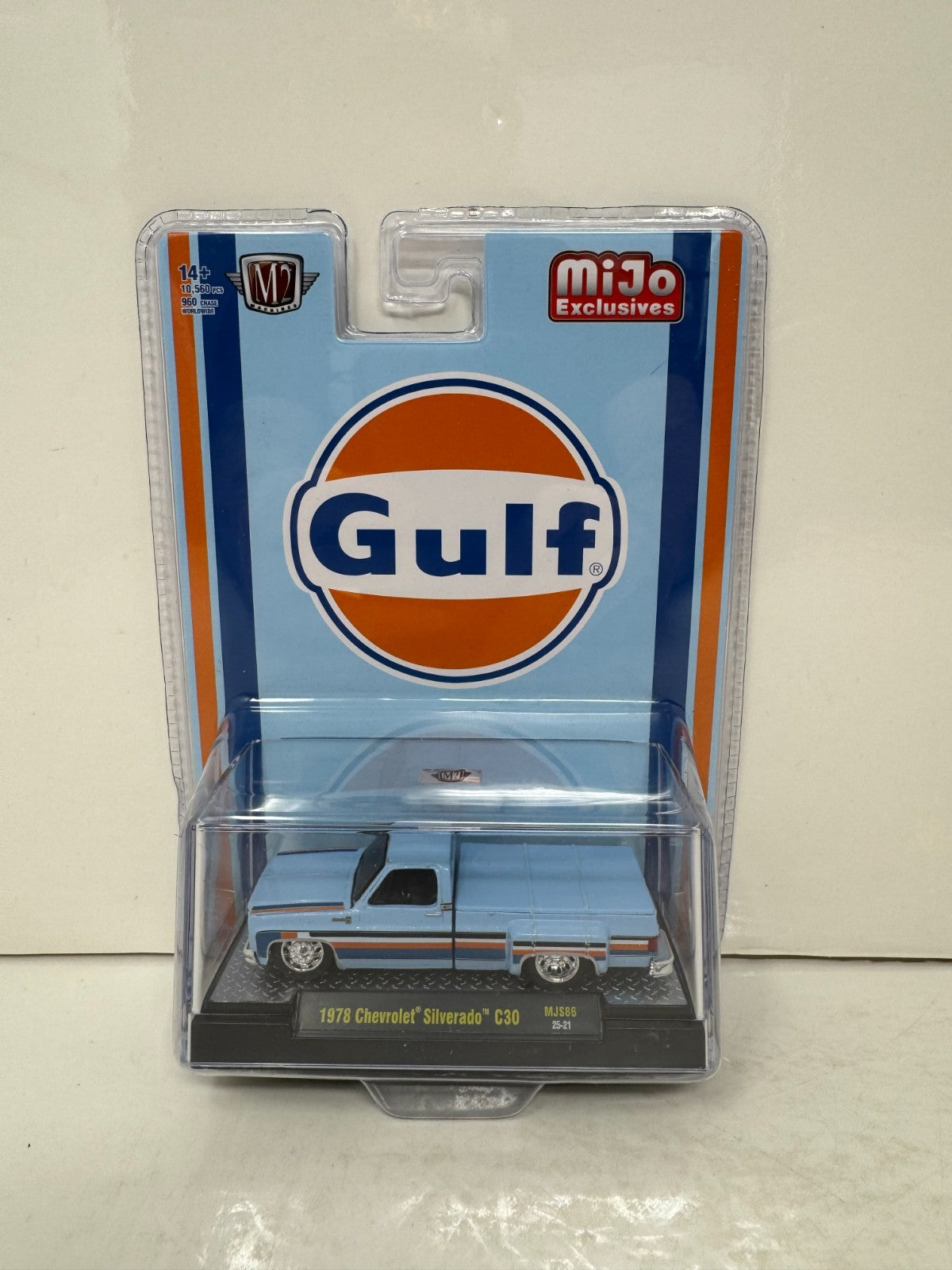 M2 Machines Gulf Oil 1978 Chevrolet Silverado C30 MiJo Exclusives 1:64 Diecast