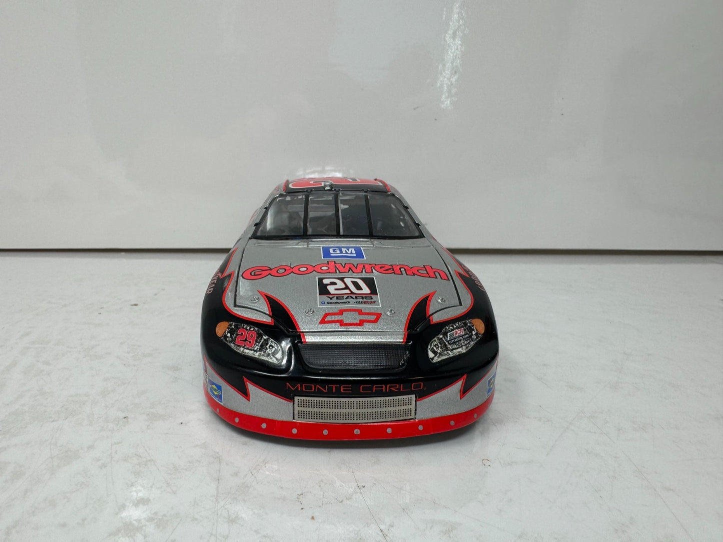 Action Nascar #29 Kevin Harvick GM Quicksilver 2005 Monte Carlo 1:24 Diecast