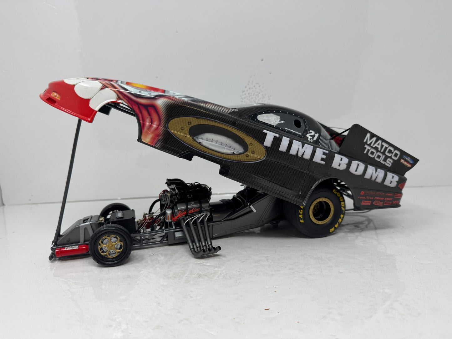 Milestone Scotty Cannon NHRA Oakley Time Bomb Firebird Funny Car 1:16 Scale