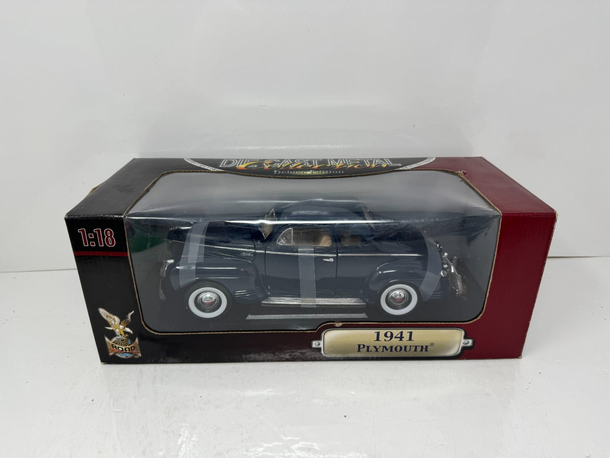 Yat Ming Road Signtaure 1941 Plymouth 1:18 Diecast