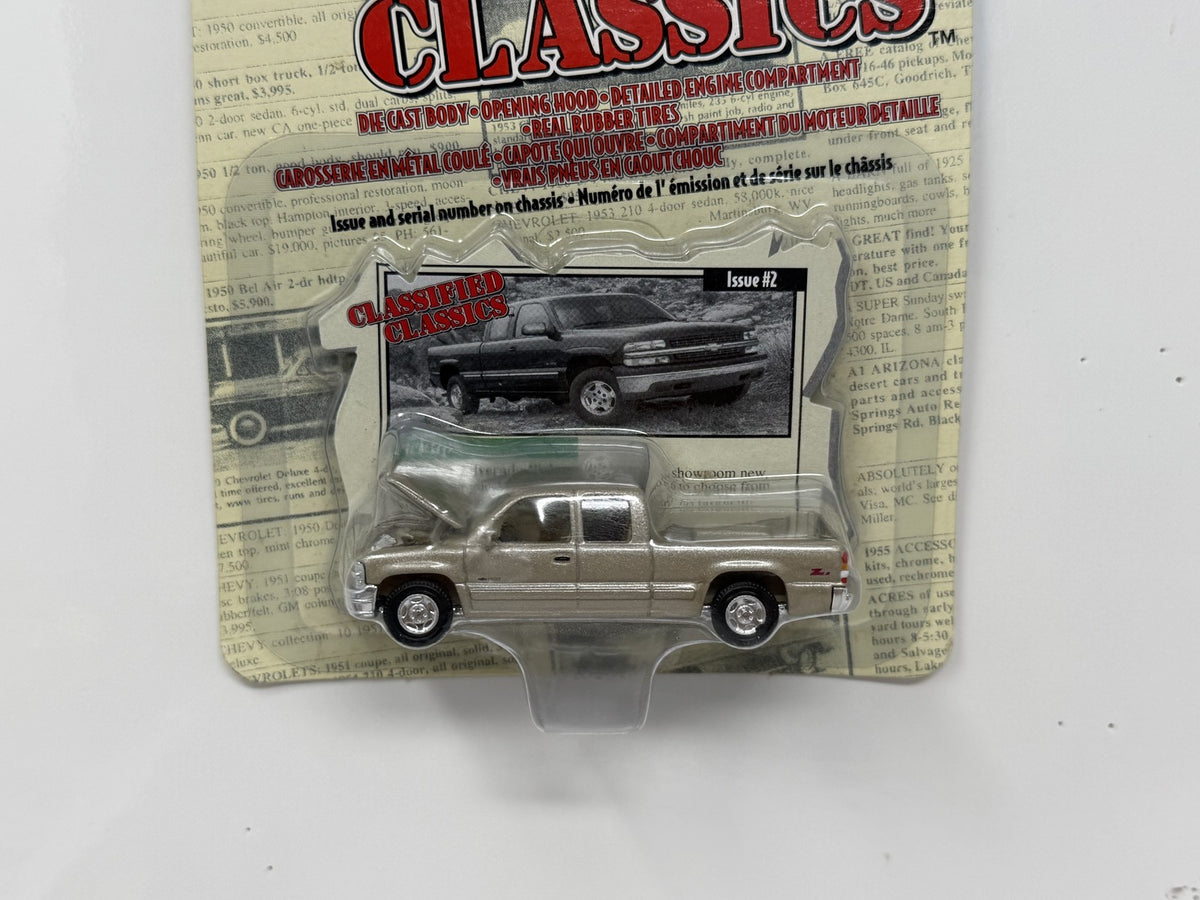 Racing Champions Classified Classics 1999 Chevrolet Silverado 1:64 Diecast