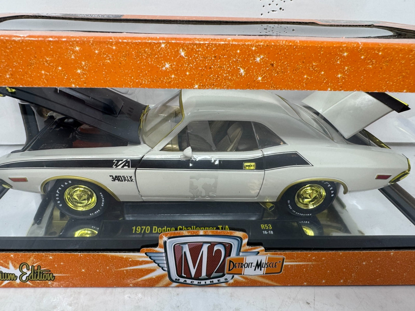 M2 Machines 1970 Dodge Challenger TA Detroit Muscle CHASE 1:24 Diecast Gold Rims