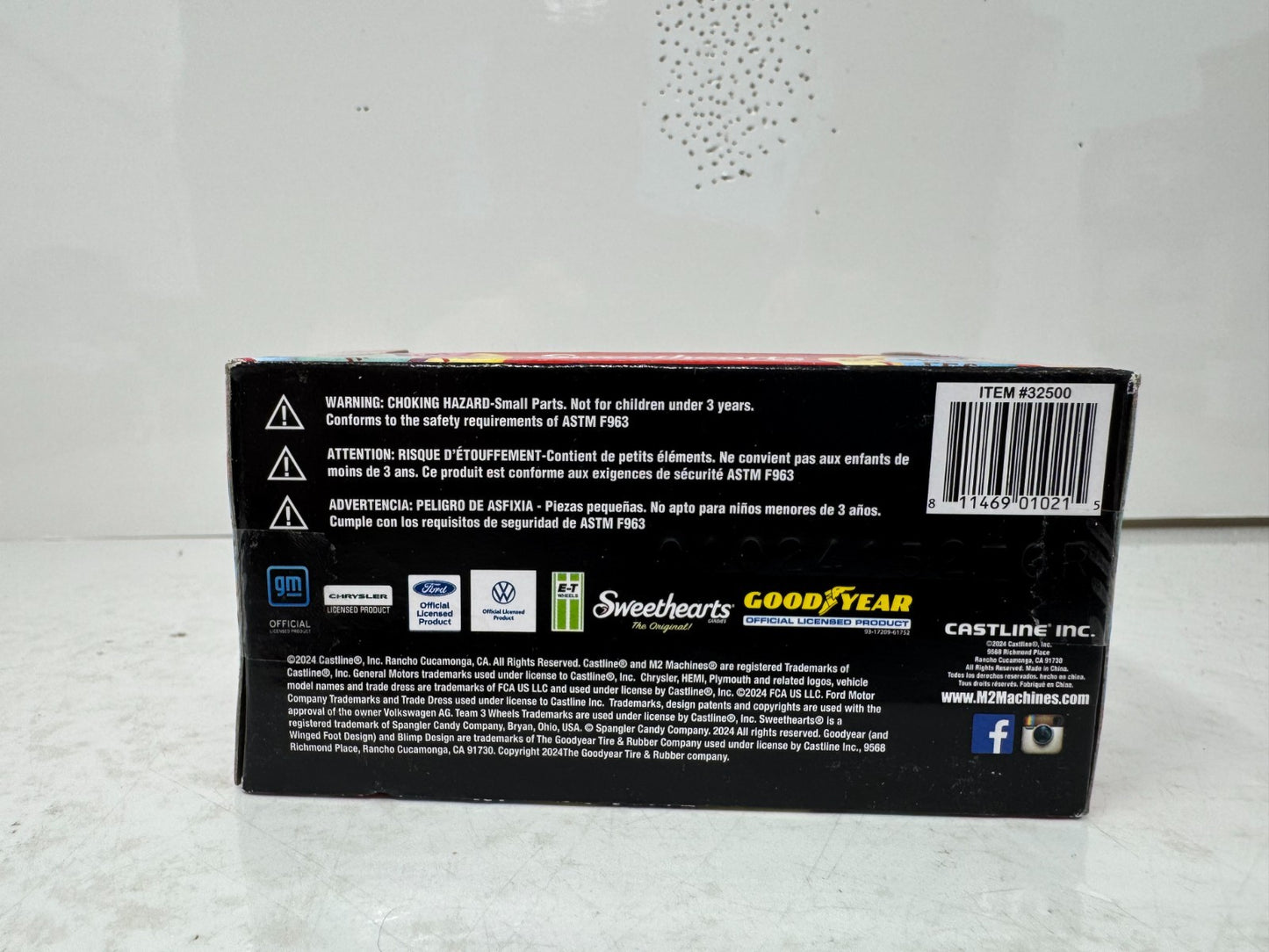 M2 Machines Sweethearts 1971 Dodge Challenger Funny Car 1:64 Diecast