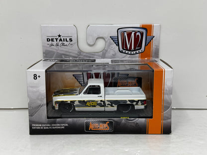M2 Machines Auto-Mods 1976 GMC Sierra Grande 15 1:64 Diecast