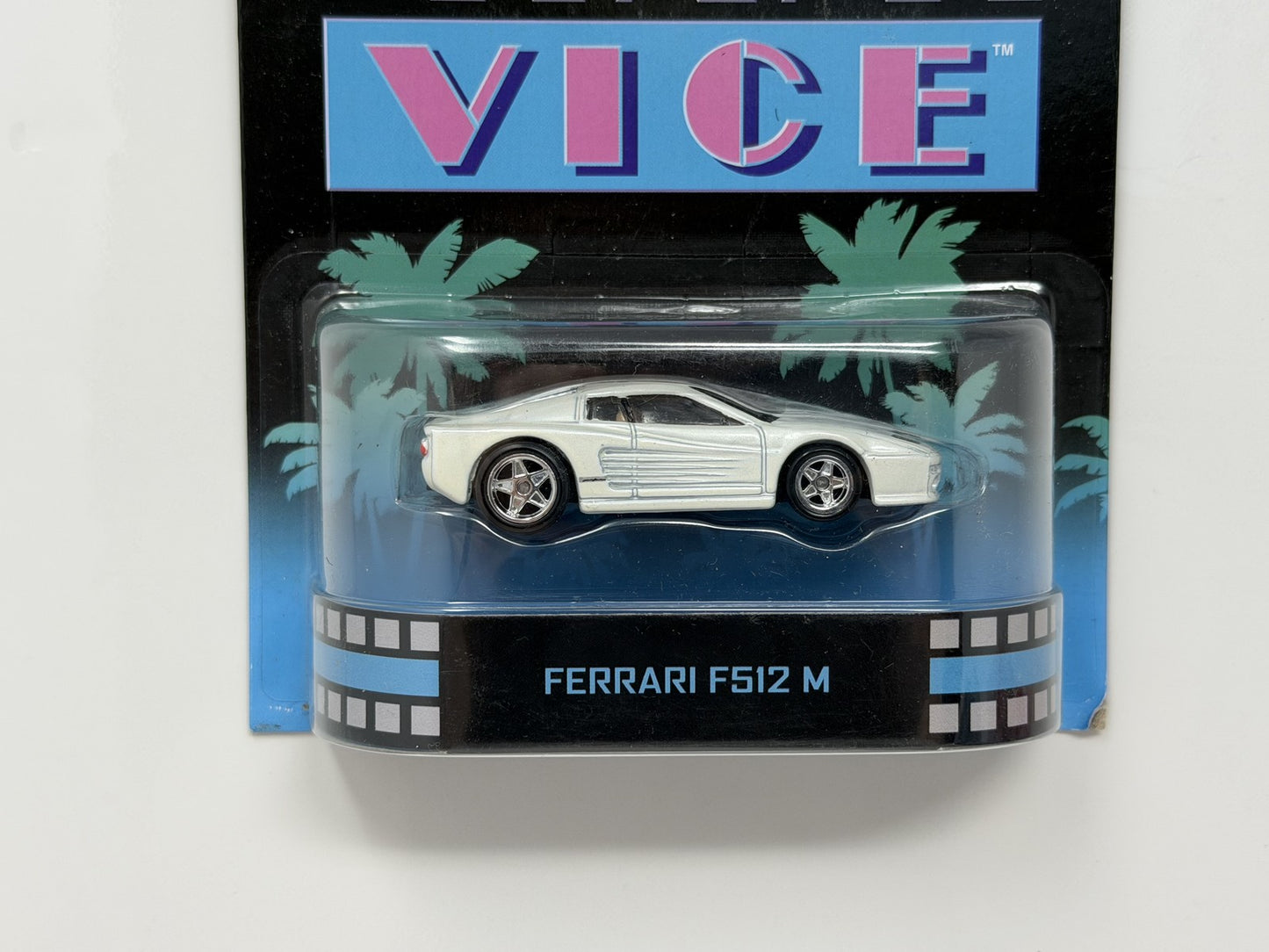 Hot Wheels Retro Entertainment Miami Vice Ferrari 512 M 1:64 Diecast