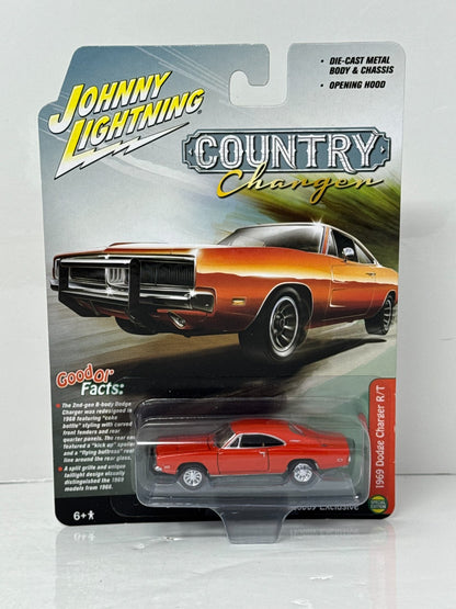 Johnny Lightning Country Charger 1969 Dodge Charger R/T 1:64 Diecast