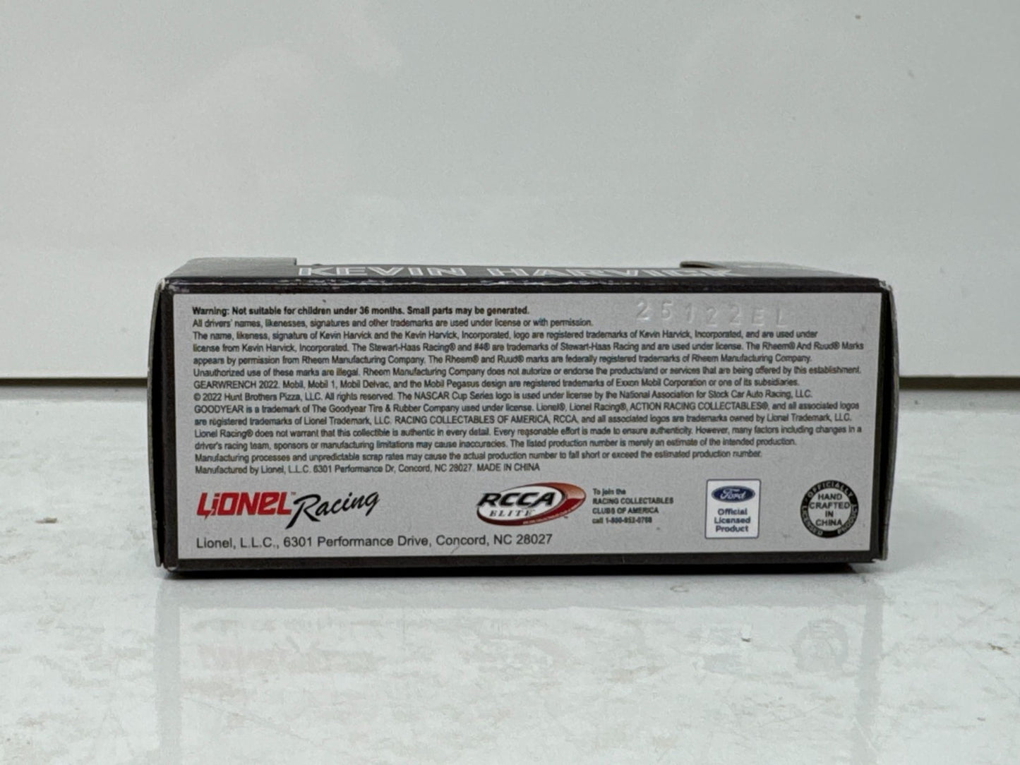 Kevin Harvick #4 Mobil 1 Salutes 2022 Ford Mustang NASCAR 1:64 Diecast