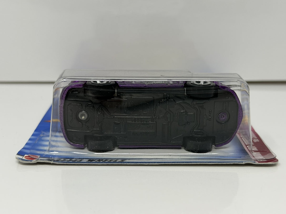 Hot Wheels Flamin' Hot Wheels 1995 Chevrolet Camaro 1:64 Diecast Purple